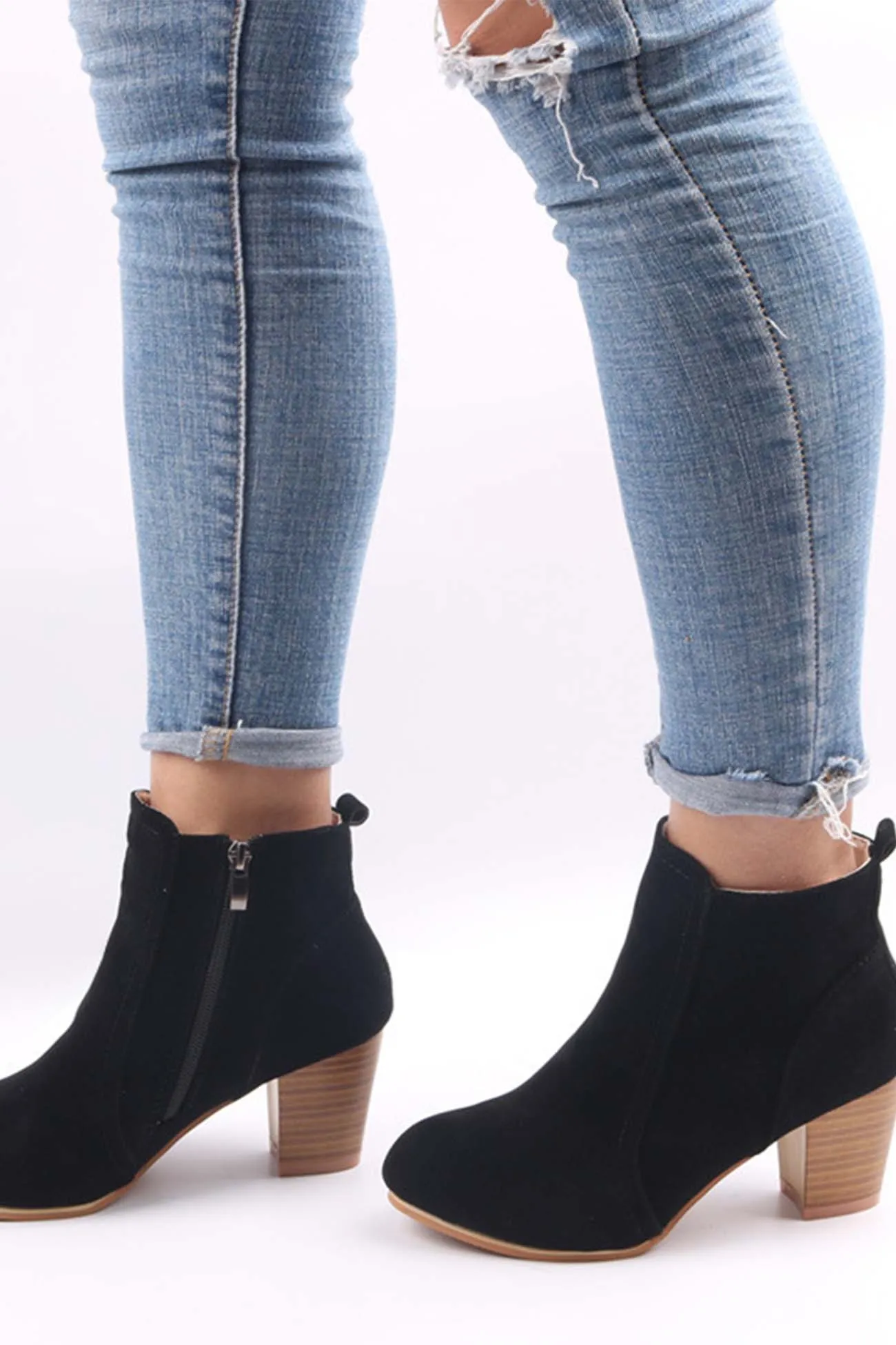 Amozae-Frosted Round Toe Chunky Heel Ankle Boots