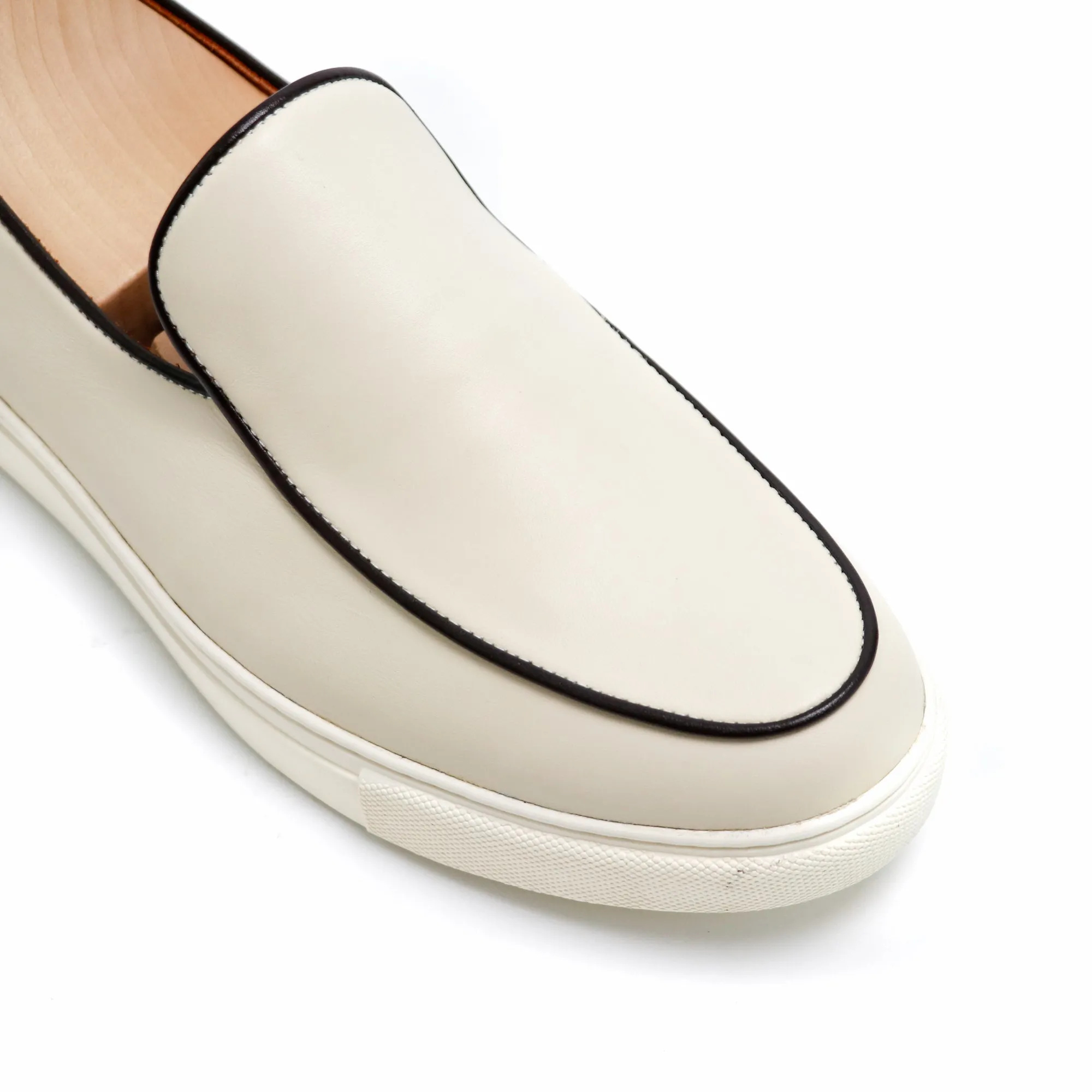 Bruges Belgian Slip On Off White