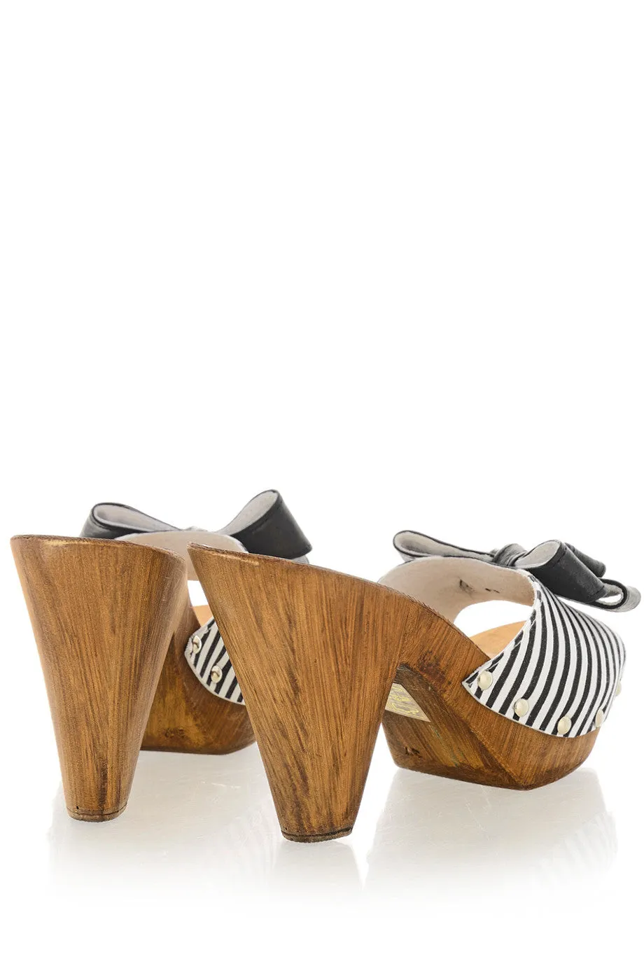 LICIA Black Striped Clogs